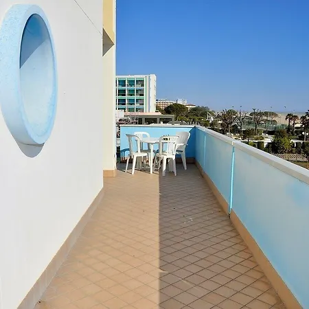 Seafront View In Bibione-beahost Apartament *